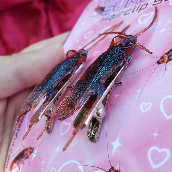 'HOT TRASH SUMMER' RED COCKROACH HAIRCLIP SET