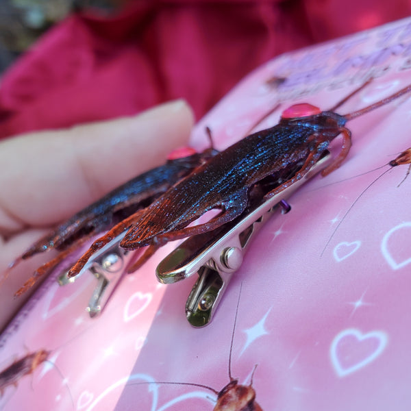 'HOT TRASH SUMMER' HOT PINK COCKROACH HAIRCLIP SET