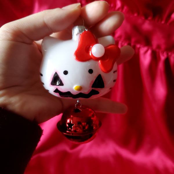 JACK-O-LANTERN HELLO KITTY ORNAMENT