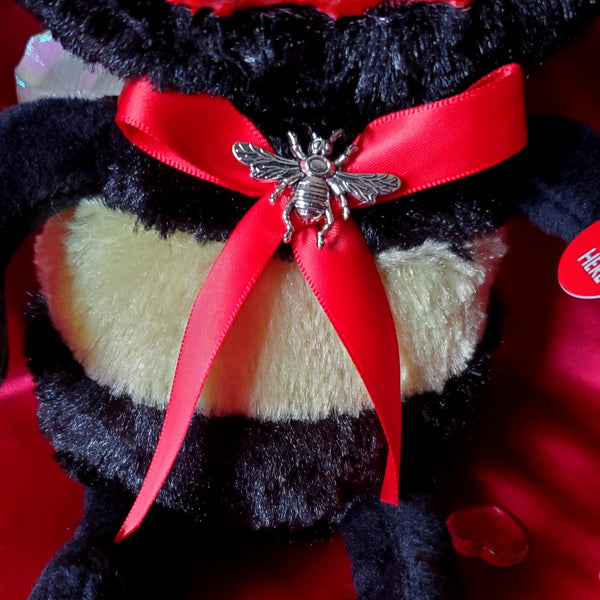 'THE HUGGER' TALKING BEE PLUSH