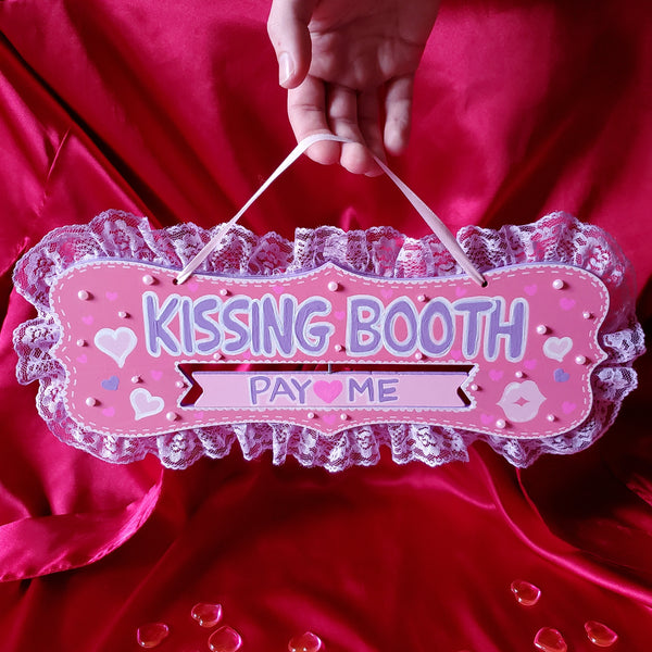 KISSING BOOTH WALL DECOR