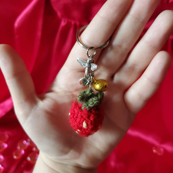 CROCHET STRAWBERRY KEYCHAIN