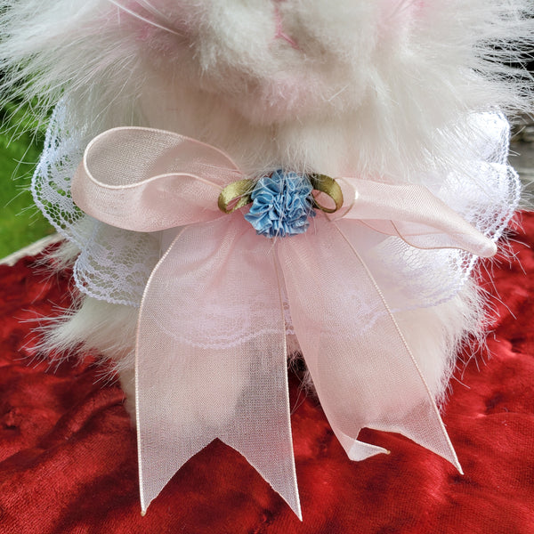 KITSCHY KITTY PLUSH