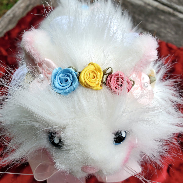 KITSCHY KITTY PLUSH